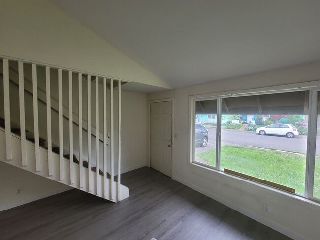 Building Photo - 666n52