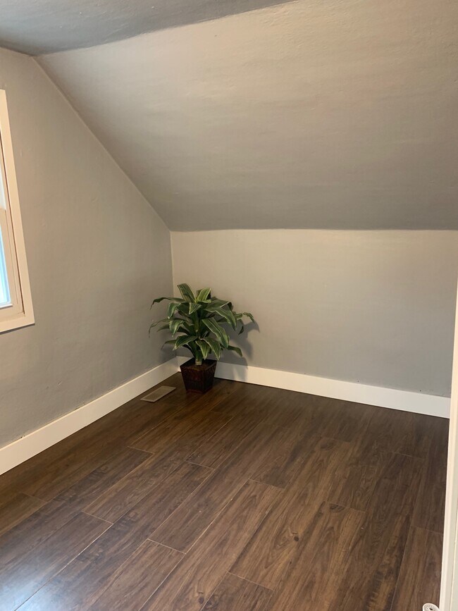 Upstairs Bedroom #2 - 409 State St E
