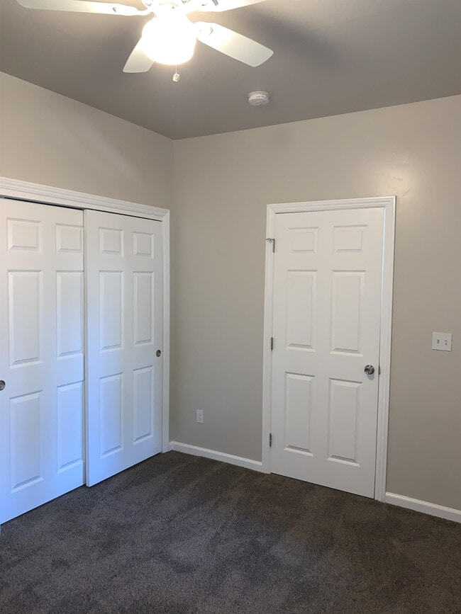 Building Photo - 13076 Ridge Rd