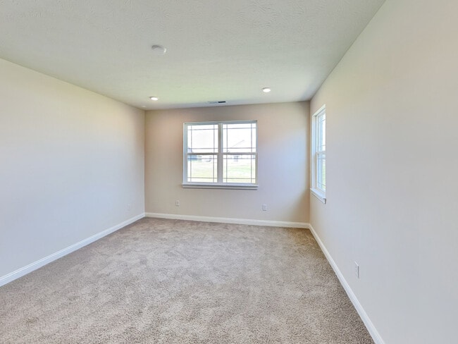 Building Photo - 8842 Faulkner Dr