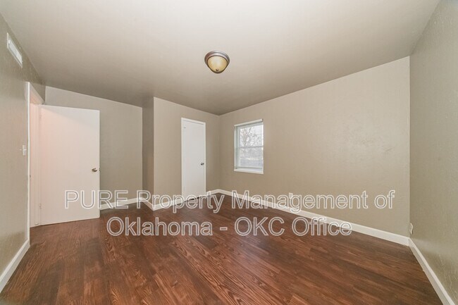 Building Photo - 1309 NW 38th St