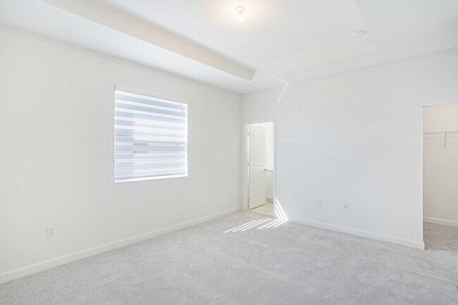 Building Photo - Brand new Townhome 3/2.5  Maximum 2 Cars