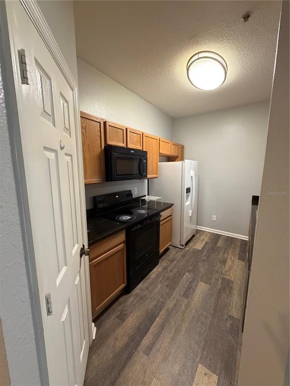 Building Photo - 6100 Stevenson Dr