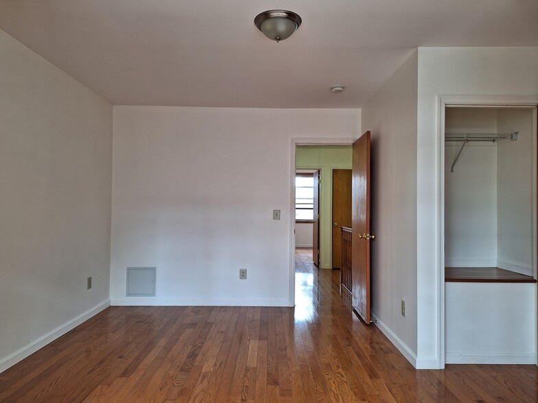 2nd floor bedroom - 1229 Wood St