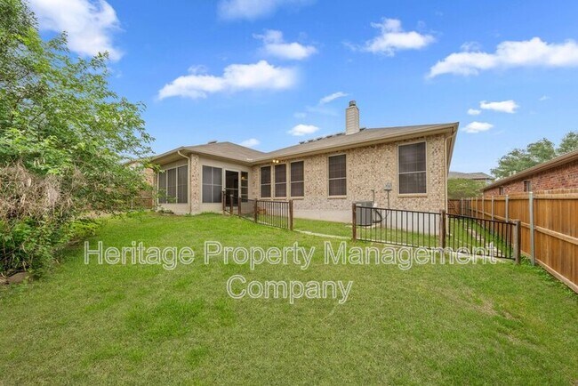 Building Photo - 141 Springtree Gate