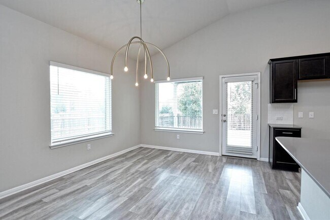 Building Photo - 4300 Porter Farm Rd
