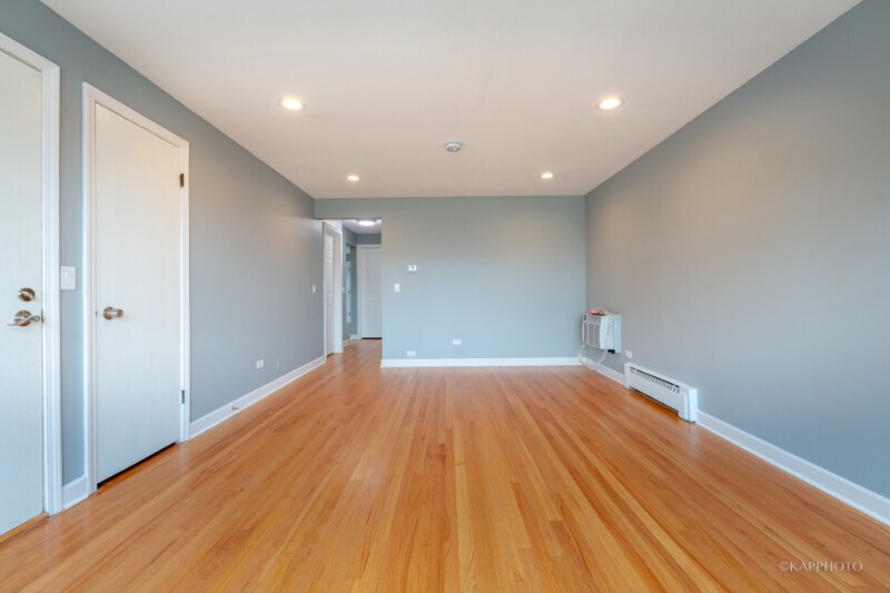 Building Photo - 4600 N Sayre Ave