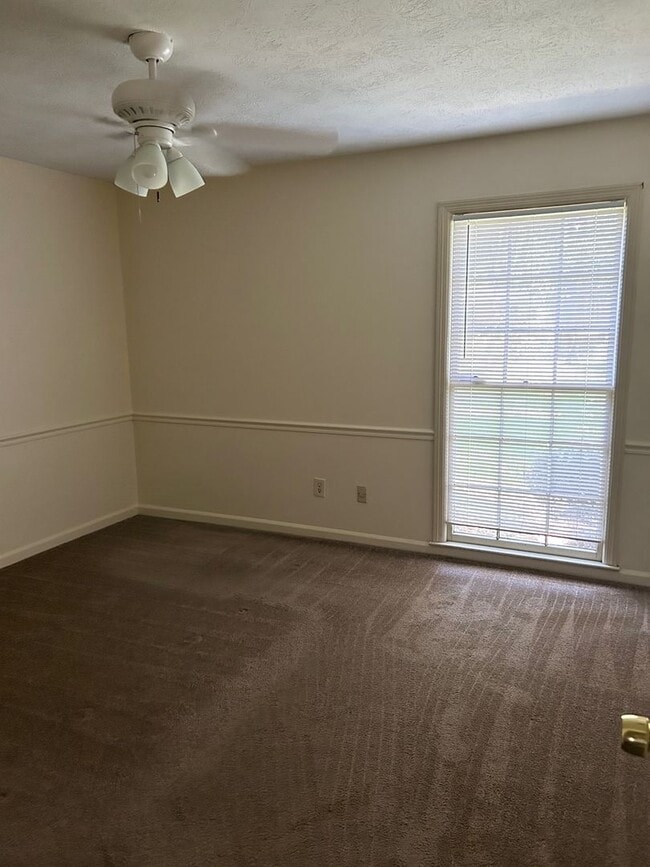 Building Photo - Southside Savannah -Windsor Forest West