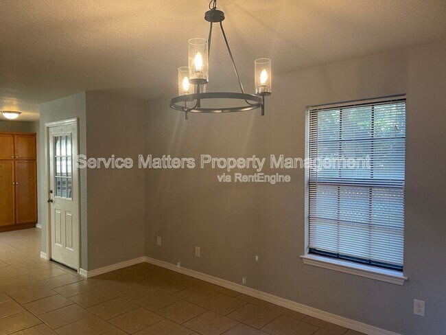 Building Photo - 5067 Serry Ln