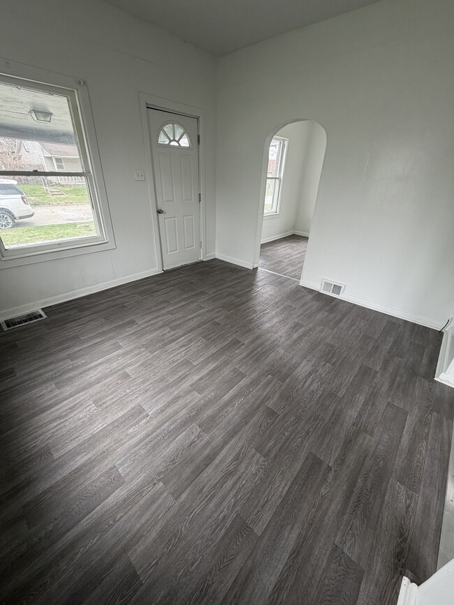 Building Photo - 1615 N Courtland Ave