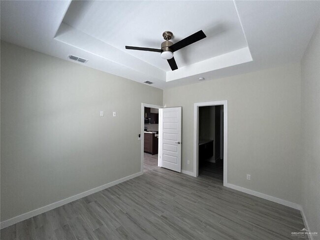 Building Photo - 24 S McColl Rd