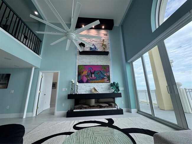 Building Photo - 200 Ocean Crest Dr