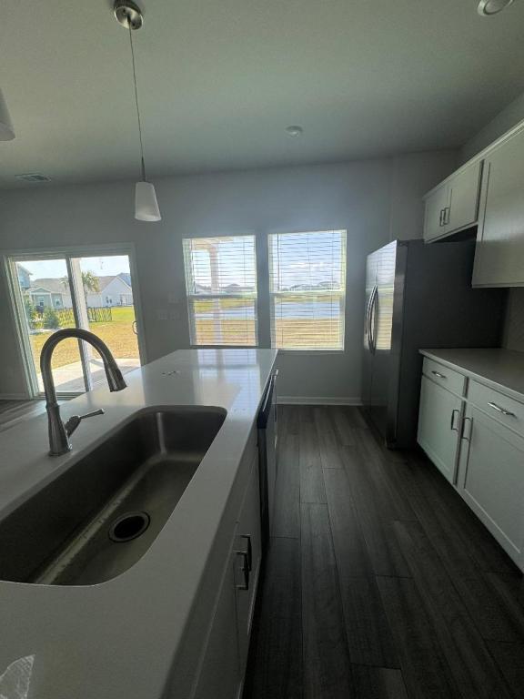 Building Photo - 873 Agostino Dr