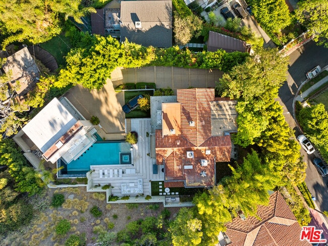 Building Photo - 7801 Hillside Ave