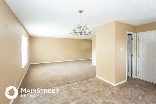 Building Photo - 113 Winterwood Dr