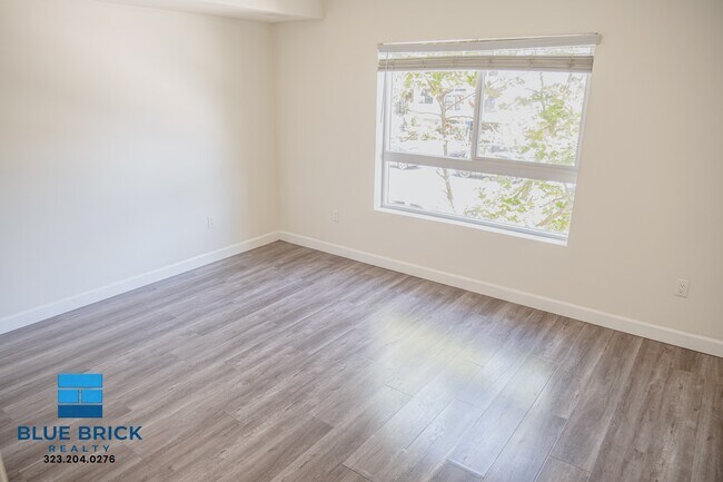 Building Photo - 4305 Laurel Canyon Blvd