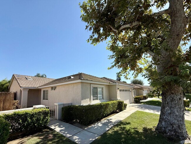 Building Photo - 7110 Rogue River Dr