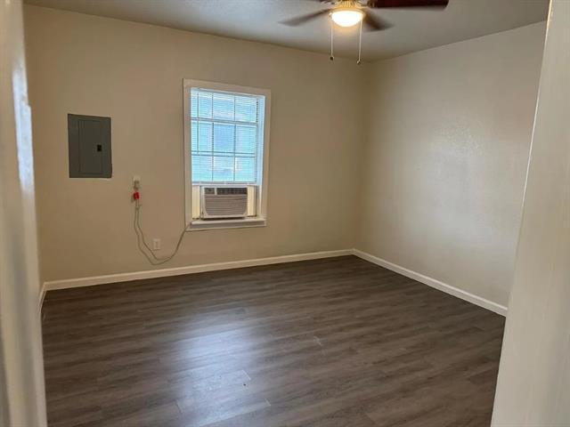 Building Photo - 509 W Coffin St