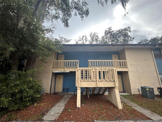 Building Photo - 2811 SW Archer Rd