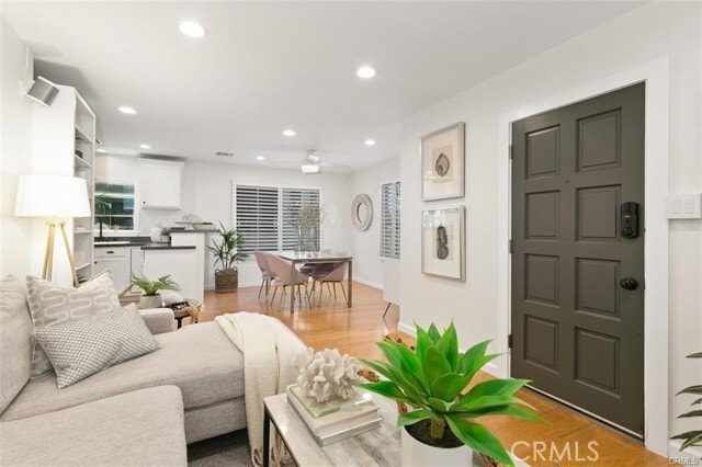 Building Photo - 654 8th St