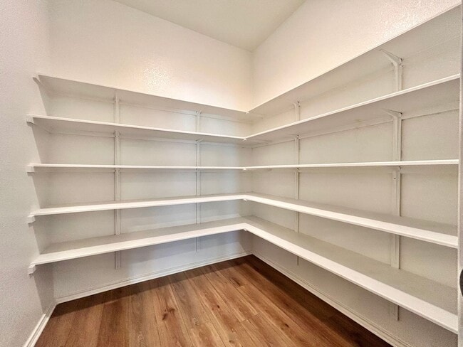 Building Photo - 208 Otter Rd