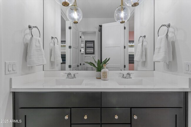 Building Photo - 3890 E Andalusia Ave