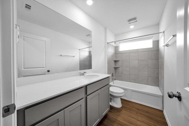 Building Photo - 145 Crawford