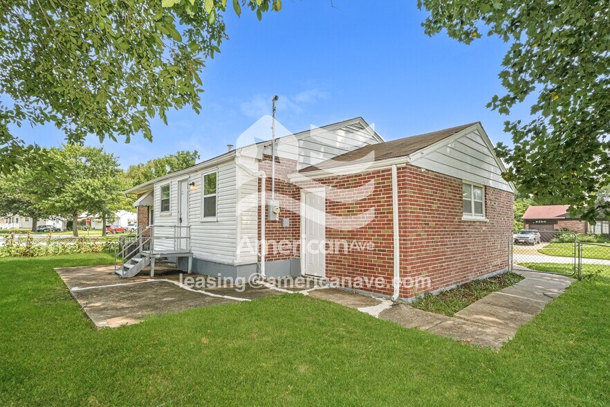 Building Photo - 9301 Nelan Dr