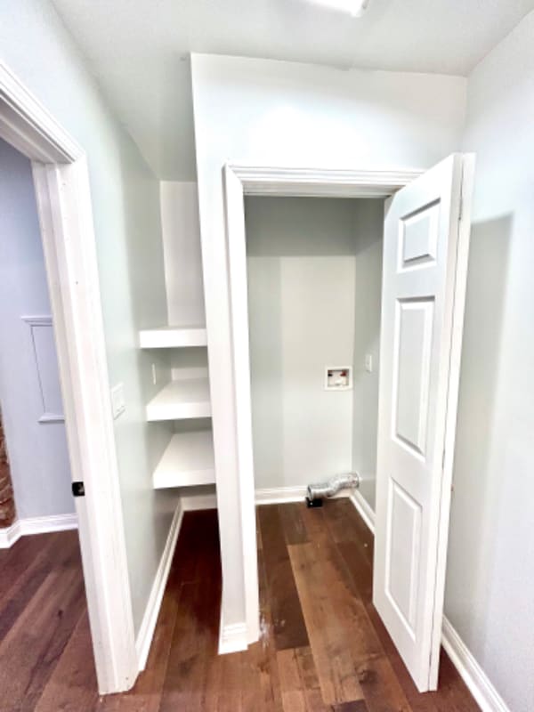 Building Photo - 211 Hawkes Ave