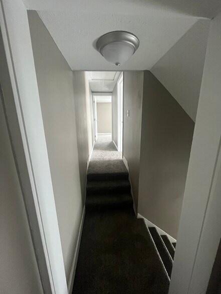 Building Photo - 638 Sherman St