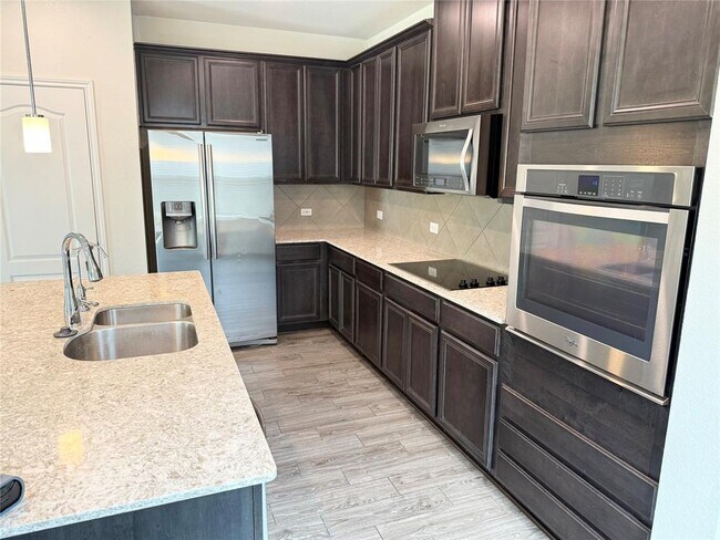 Building Photo - 12813 Stoney Ridge Bend