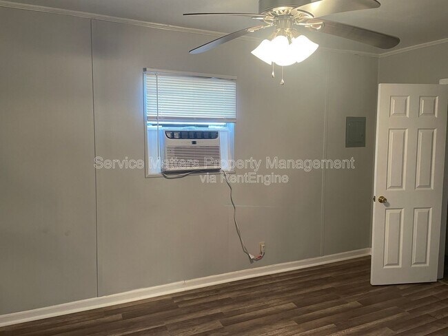 Building Photo - 714 N 48th Ave