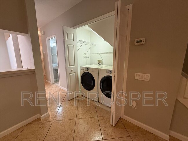 Building Photo - 2901 Woodlands Park Ct