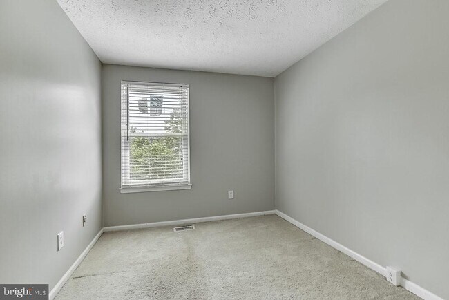 Building Photo - 14623 Stone Crossing Ct