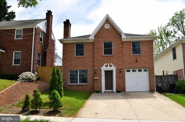 Building Photo - 4508 Chestnut St