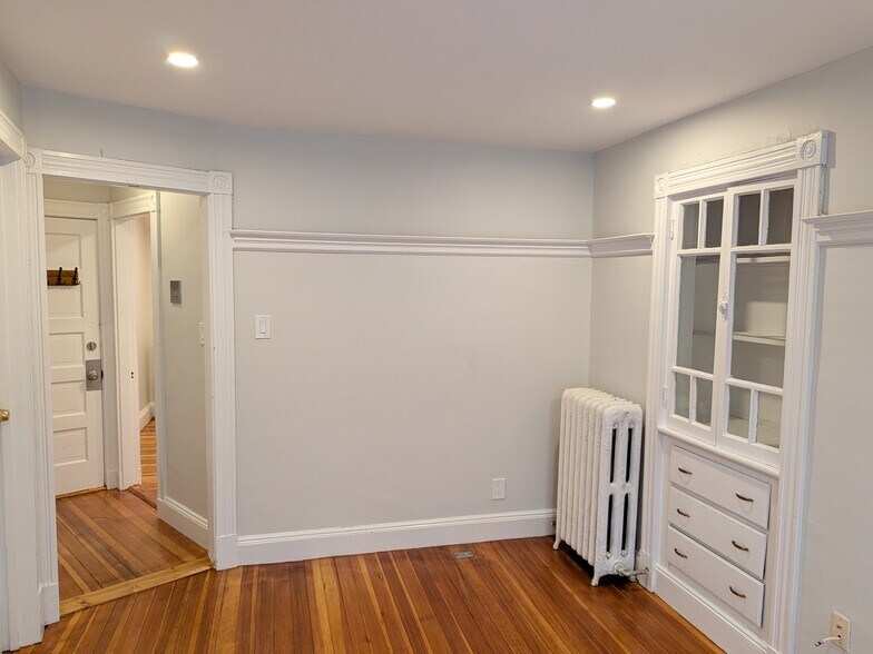 Building Photo - 91 Wallingford Rd