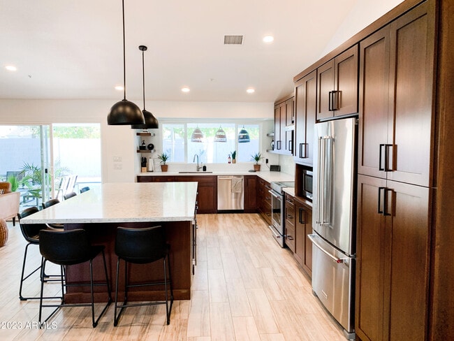 Building Photo - 9067 E Larkspur Dr