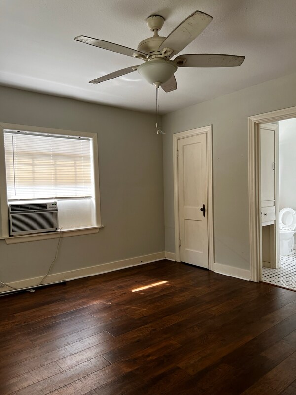 Building Photo - 6601 Meadowlawn St