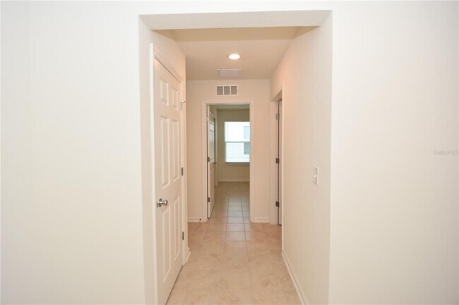 Building Photo - 24 Windsor Ter