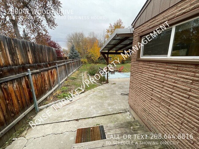 Building Photo - 2800 N Woody Ln