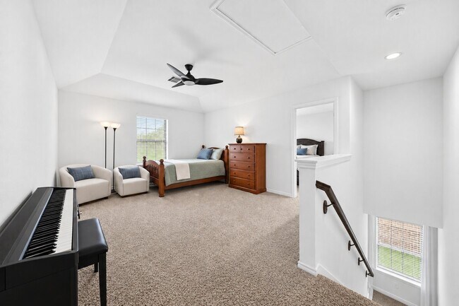 Building Photo - 5630 Vintage Oakmont Dr