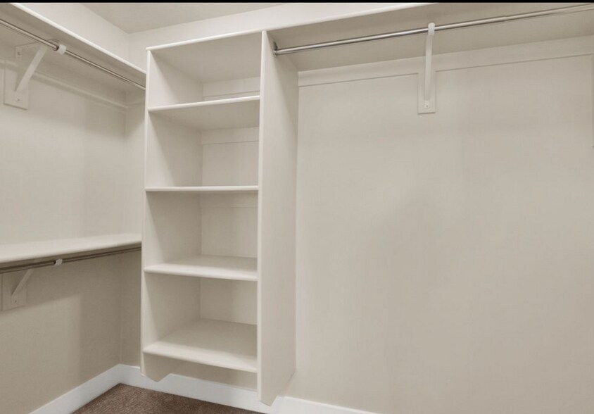 Building Photo - 275 W 700 N