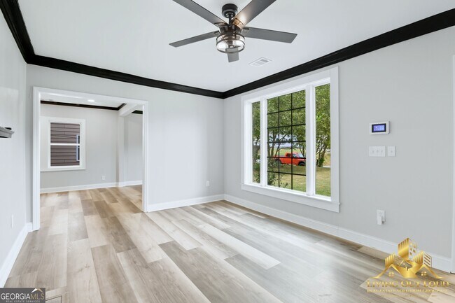 Building Photo - 1439 Westridge Rd SW