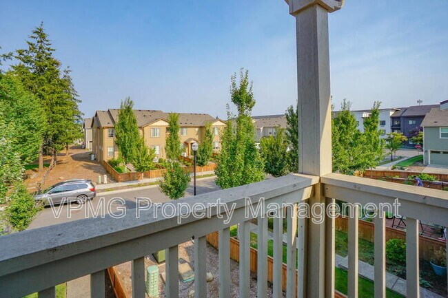 Building Photo - 7104 NE 155th Pl
