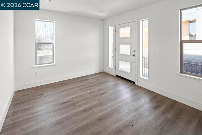 Building Photo - 2802 Chattleton Ln