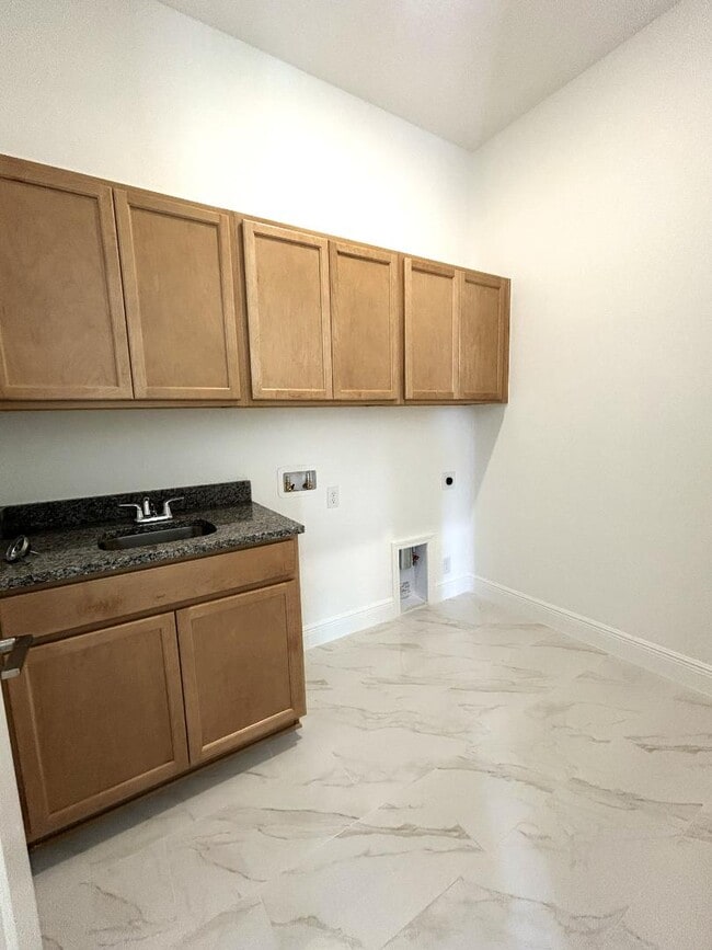 Building Photo - 16017 Volterra Point