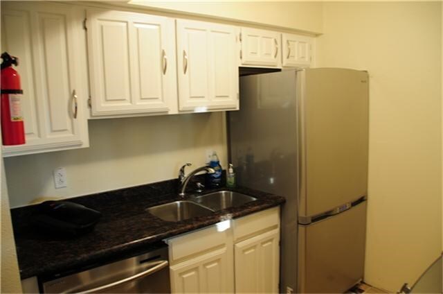 Building Photo - 6001 Reims Rd