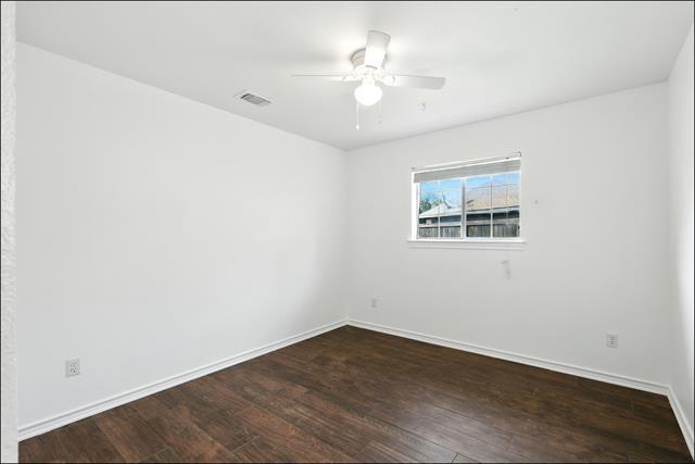 Building Photo - 1507 River Hill Dr