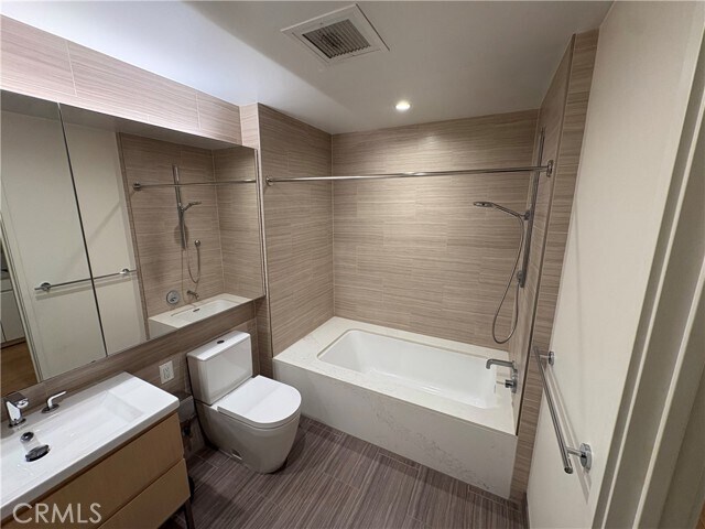 Building Photo - 877 Francisco St