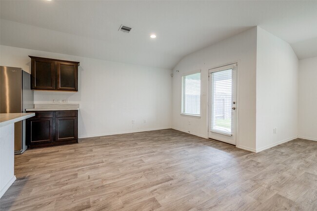 Building Photo - 20818 Marigold Meadows St